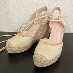 Raid Tan/ Cream Wedge with laces